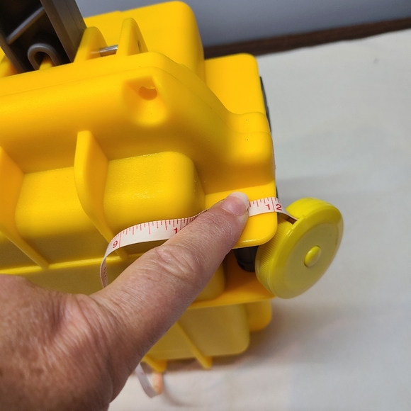 Invicta RARE Sea Spider Men's Watch, 50mm, Model 23760. New In Case. - Picture 7 of 8